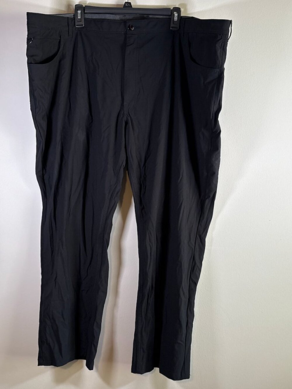 Van Heusen 50x30 Black dress pants
